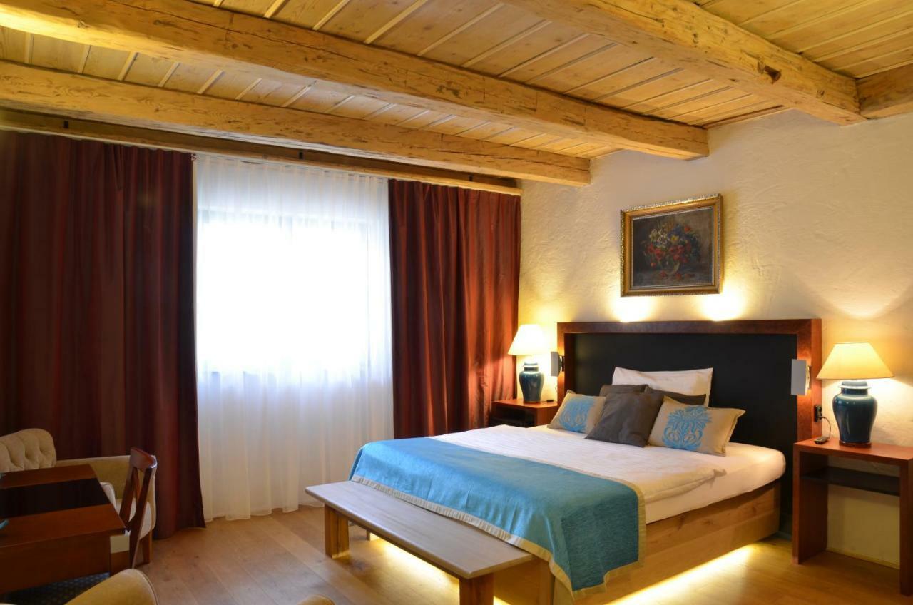 Welness Modry Jelen Bed & Breakfast